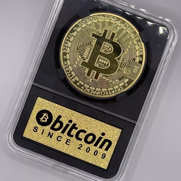 Bitcoin Commemorative Coin In Plastic Protective Case - Picture 9 of 10
